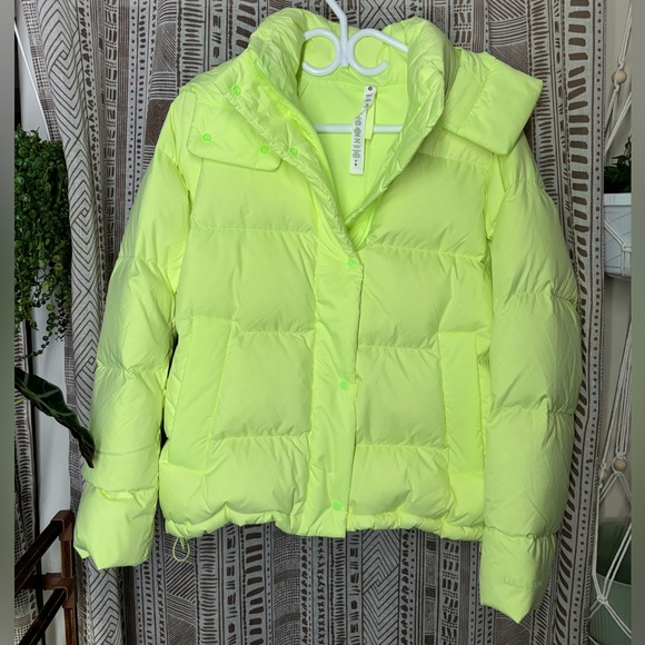 Lululemon Wunderpuff ,  size 6 - Picture 1 of 4